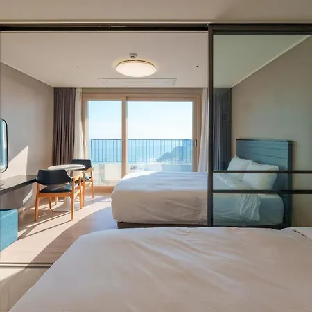 Hotel The Blue Terra Sokcho Exterior photo