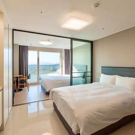 Hotel The Blue Terra Sokcho Exterior photo